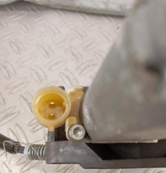 Leve vitre electrique avant gauche RENAULT CLIO 2 CAMPUS Photo n°3