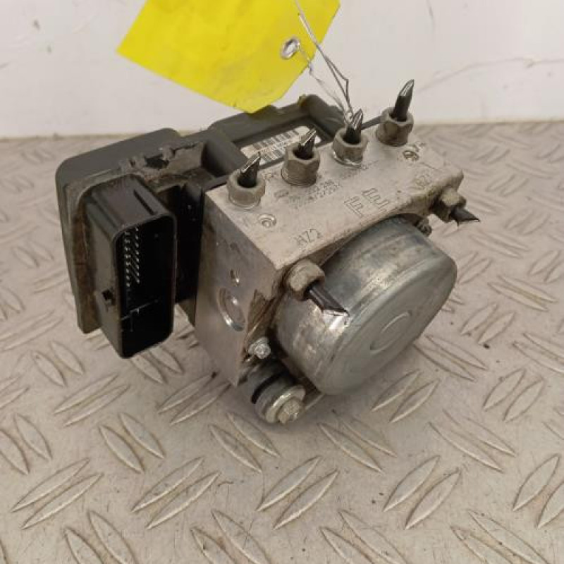 Bloc ABS (freins anti-blocage) OPEL CORSA D