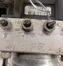 Bloc ABS (freins anti-blocage) OPEL CORSA D Photo n°3