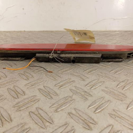 Feu arriere stop central RENAULT CLIO 2