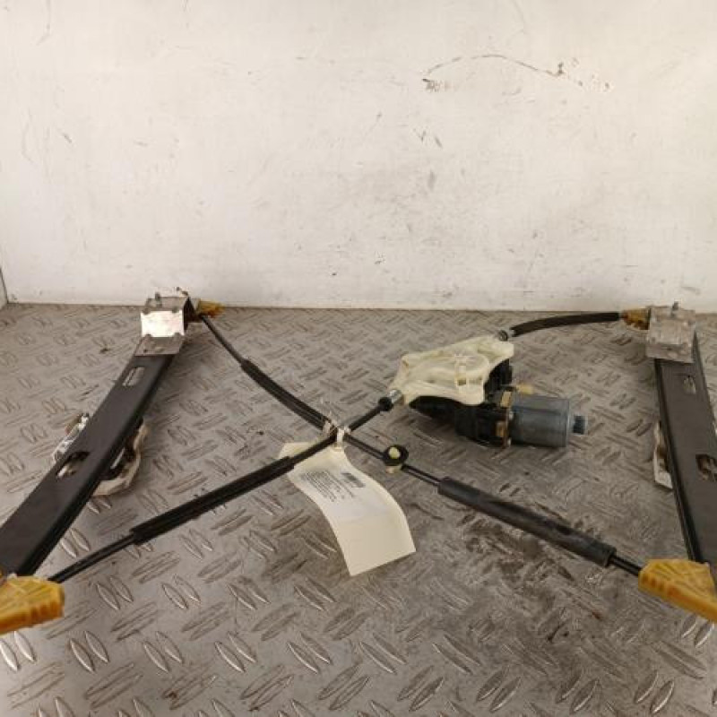 Leve vitre electrique avant droit SEAT LEON 3