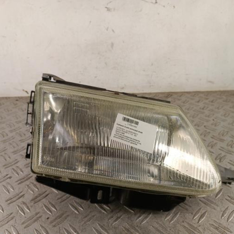 Optique avant principal droit (feux)(phare) CITROEN SAXO