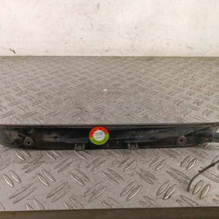 Feu arriere stop central RENAULT CLIO 2 CAMPUS