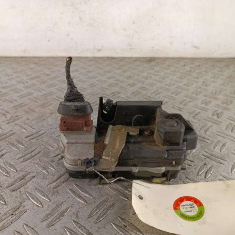 Serrure arriere droit PEUGEOT 406