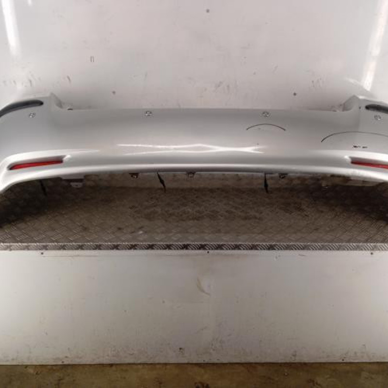 Pare choc arriere TOYOTA VERSO