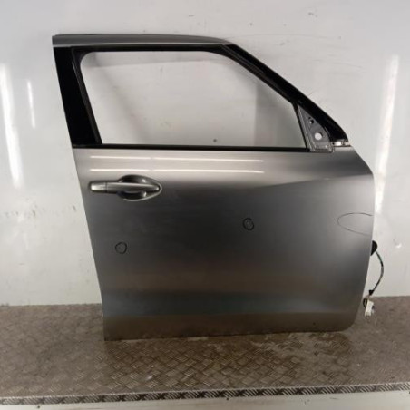 Porte avant droit SUZUKI SWIFT 5 Photo n°1