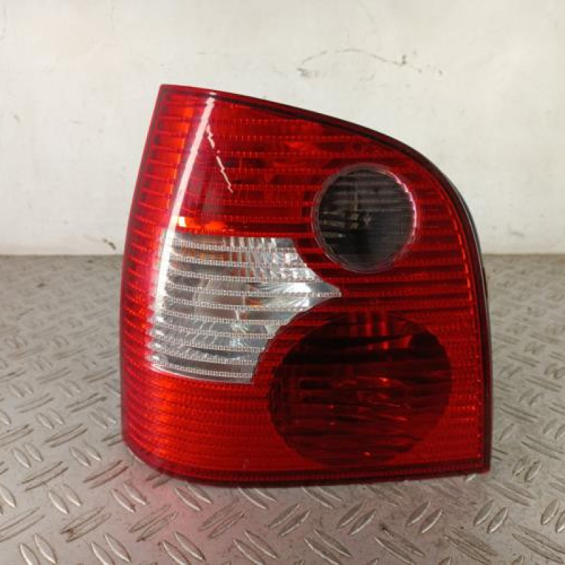 Feu arriere principal gauche (feux) VOLKSWAGEN POLO 4