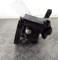 Pompe de direction PEUGEOT 206 Photo n°1