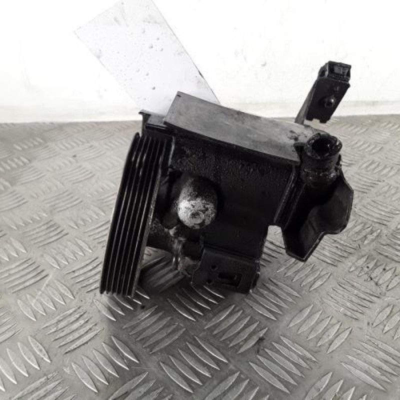 Pompe de direction PEUGEOT 206