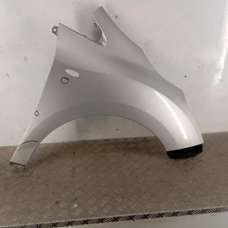 Aile avant droit TOYOTA VERSO