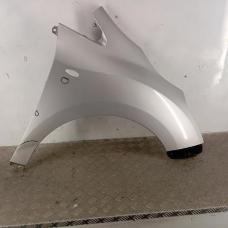 Aile avant droit TOYOTA VERSO Photo n°1