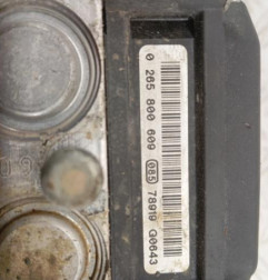 Bloc ABS (freins anti-blocage) NISSAN QASHQAI 1 Photo n°3