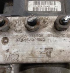 Bloc ABS (freins anti-blocage) NISSAN QASHQAI 1 Photo n°4