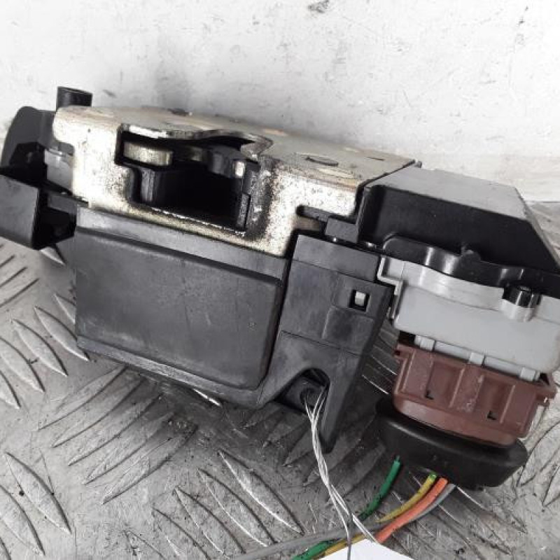 Serrure arriere gauche CITROEN XSARA