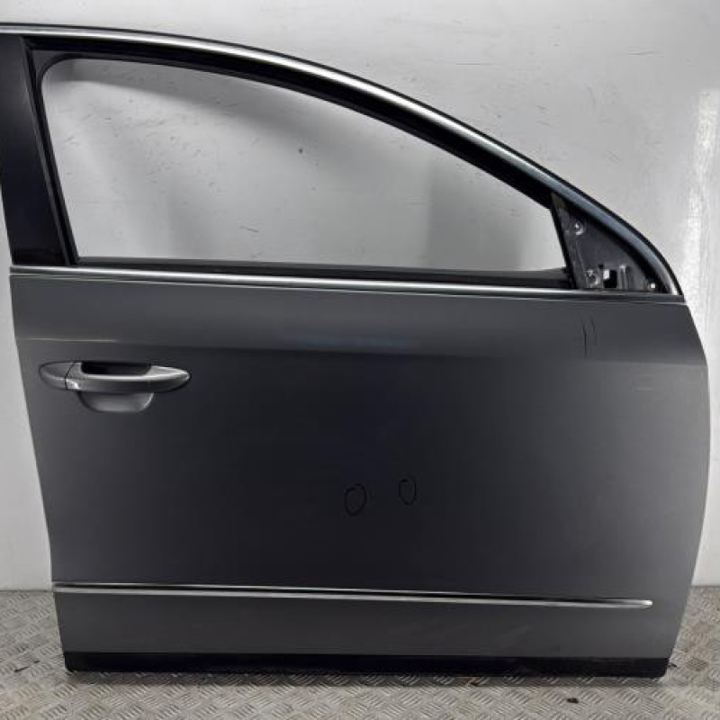 Porte avant droit VOLKSWAGEN PASSAT 5