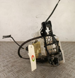 Serrure avant gauche VOLKSWAGEN PASSAT 5 Photo n°1