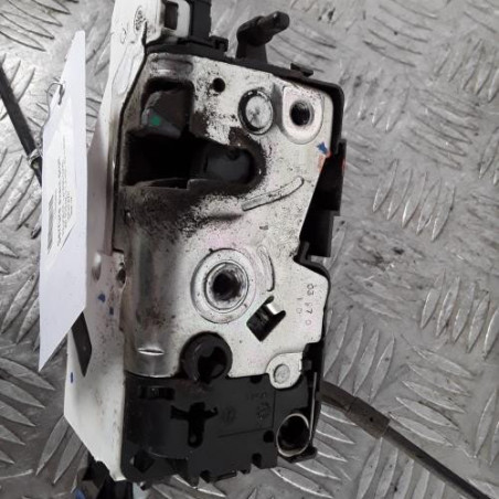 Serrure avant droit PEUGEOT 207