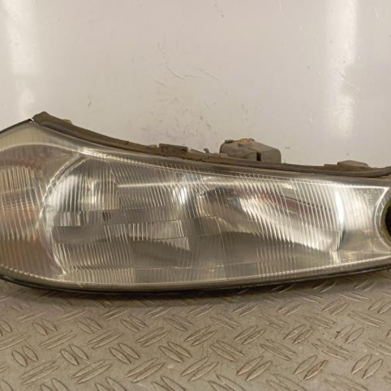 Optique avant principal droit (feux)(phare) FORD MONDEO 1