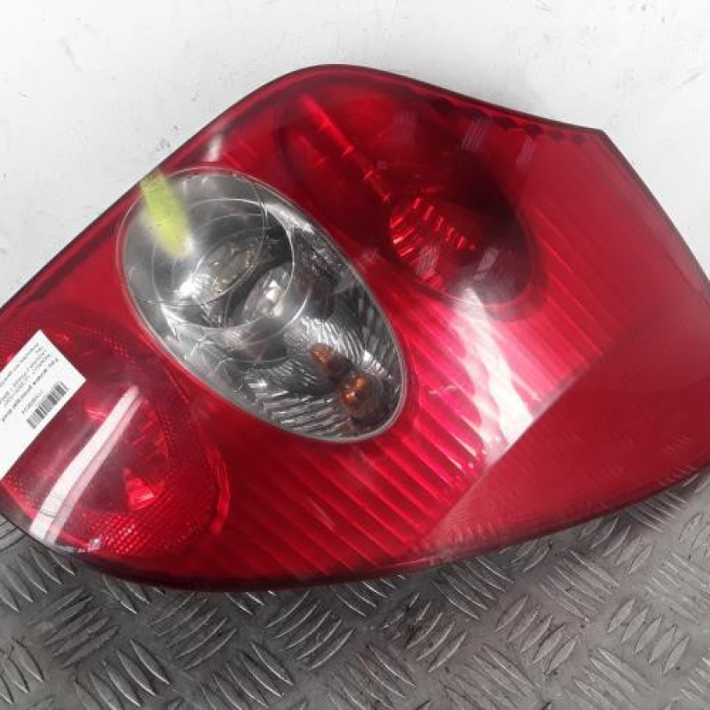 Feu arriere principal droit (feux) RENAULT LAGUNA 2