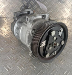 Compresseur clim RENAULT MEGANE 4 Photo n°1