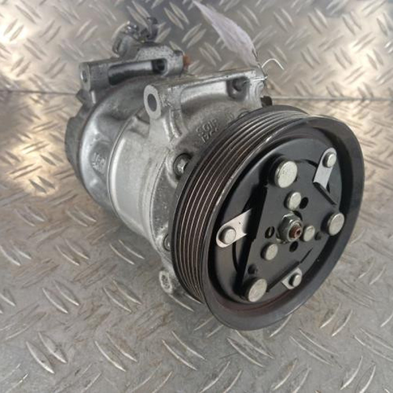 Compresseur clim RENAULT MEGANE 4