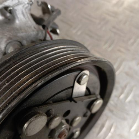 Compresseur clim RENAULT MEGANE 4