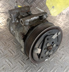 Compresseur clim PEUGEOT 207 Photo n°1