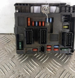 Boitier servitude moteur (BSM) PEUGEOT 206 Photo n°1