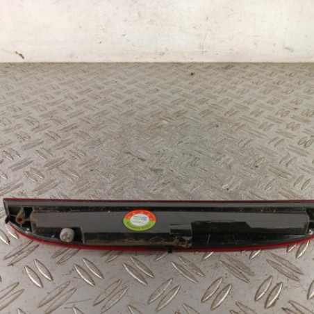 Feu arriere stop central RENAULT CLIO 2