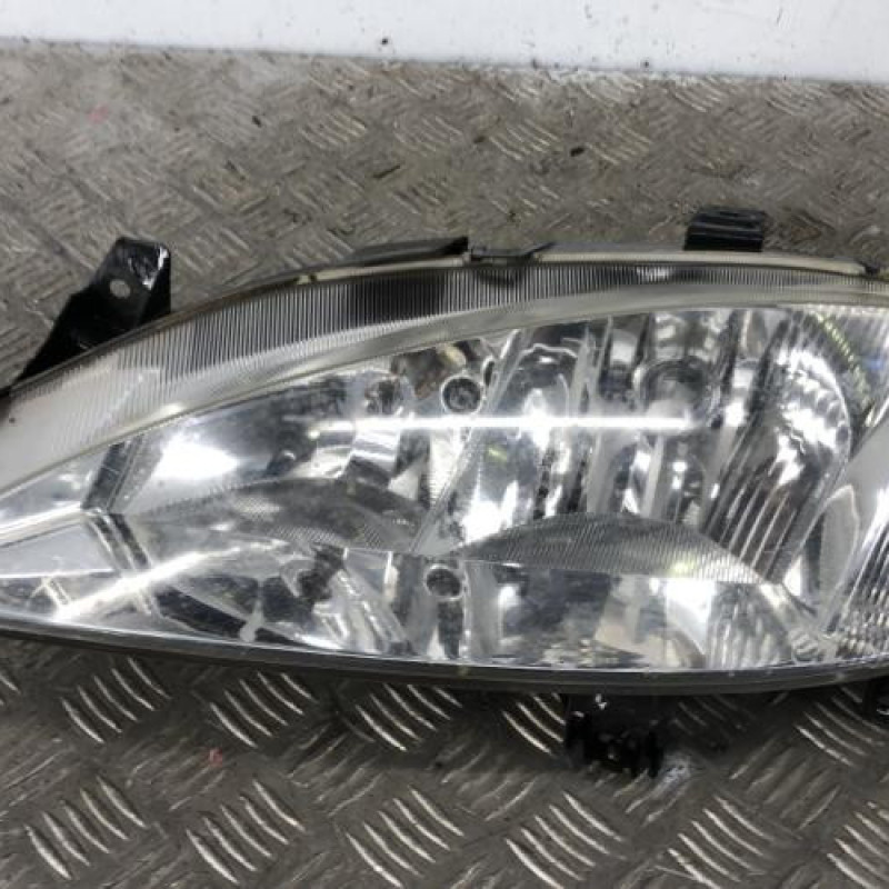 Optique avant principal gauche (feux)(phare) RENAULT MEGANE 1
