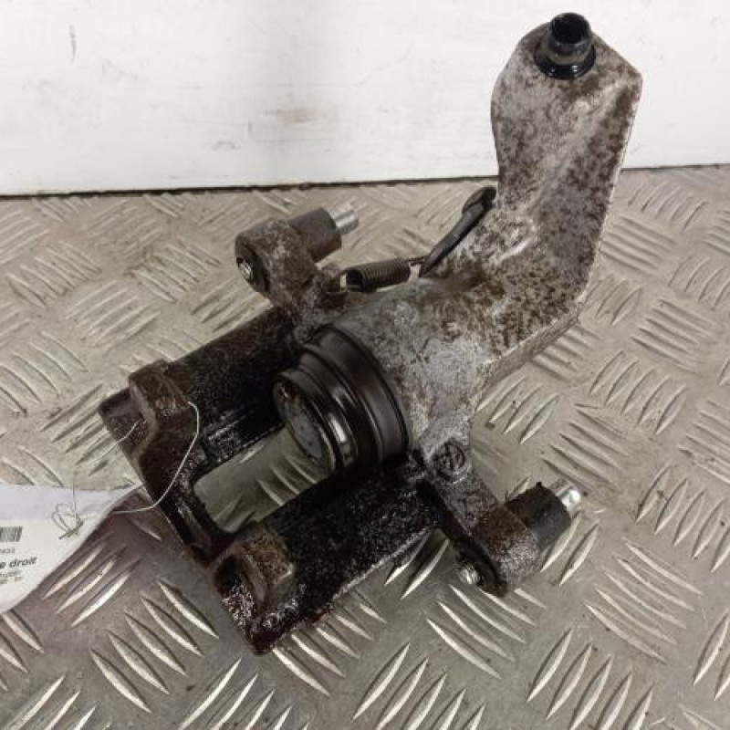Etrier arriere droit (freinage) PEUGEOT 308 2