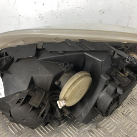 Optique avant principal droit (feux)(phare) MERCEDES CLASSE B 245