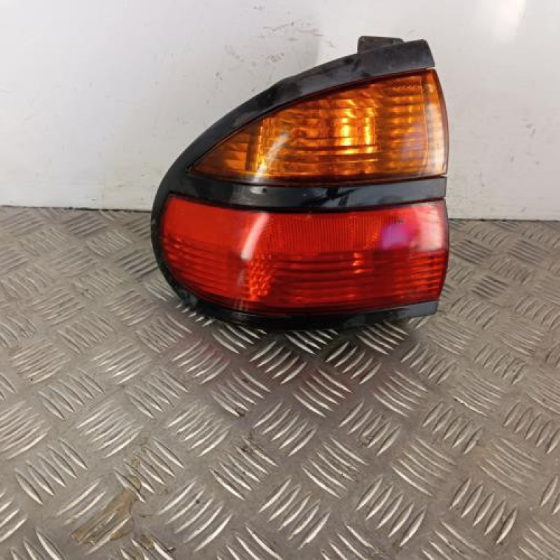 Feu arriere principal gauche (feux) RENAULT LAGUNA 1