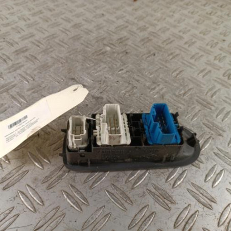 Interrupteur de leve vitre avant gauche RENAULT MEGANE 2