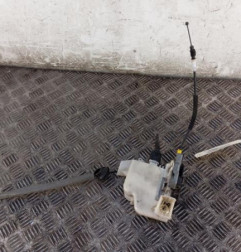 Serrure avant droit AUDI A6 4 Photo n°1