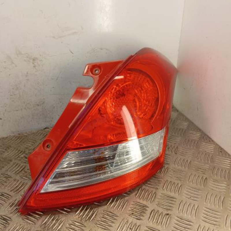 Feu arriere principal droit (feux) SUZUKI SWIFT 4