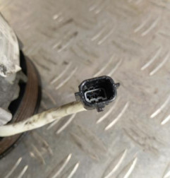 Compresseur clim RENAULT LAGUNA 3 Photo n°3