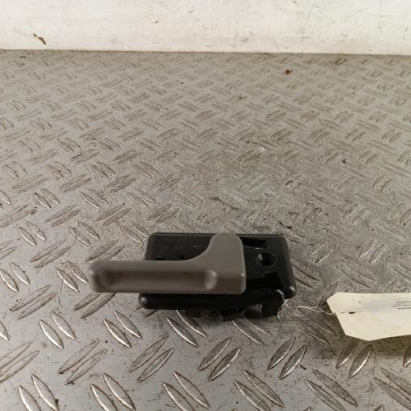 Poignee porte arriere gauche VOLKSWAGEN CRAFTER 1