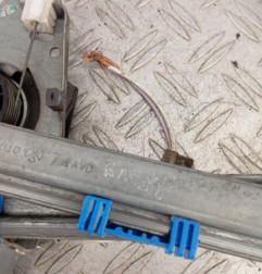 Leve vitre electrique avant droit RENAULT LAGUNA 2 Photo n°5