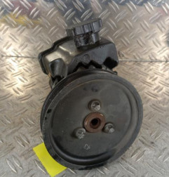 Pompe de direction MERCEDES VITO 639 Photo n°1