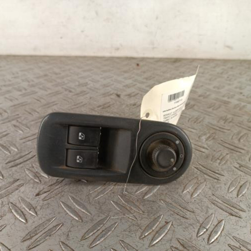 Interrupteur de leve vitre avant gauche RENAULT TRAFIC 2