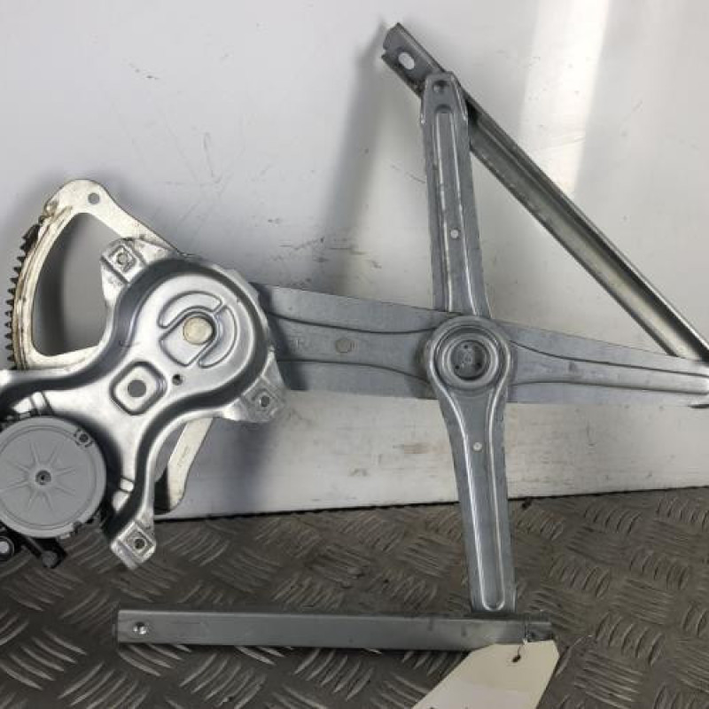 Leve vitre electrique avant droit TOYOTA VERSO