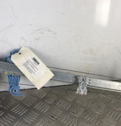 Leve vitre electrique avant droit SUZUKI SWIFT 5 Photo n°1