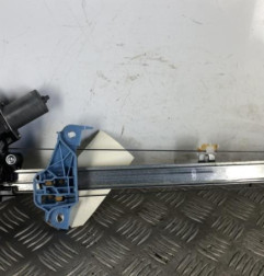Leve vitre electrique avant droit SUZUKI SWIFT 5