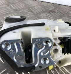 Serrure arriere gauche SUZUKI SWIFT 5 Photo n°1