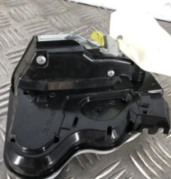 Serrure arriere gauche SUZUKI SWIFT 5