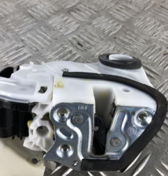 Serrure avant droit SUZUKI SWIFT 5 Photo n°1