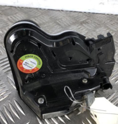 Serrure avant droit SUZUKI SWIFT 5