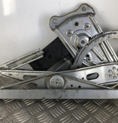 Leve vitre electrique avant gauche RENAULT MEGANE 3 Photo n°1