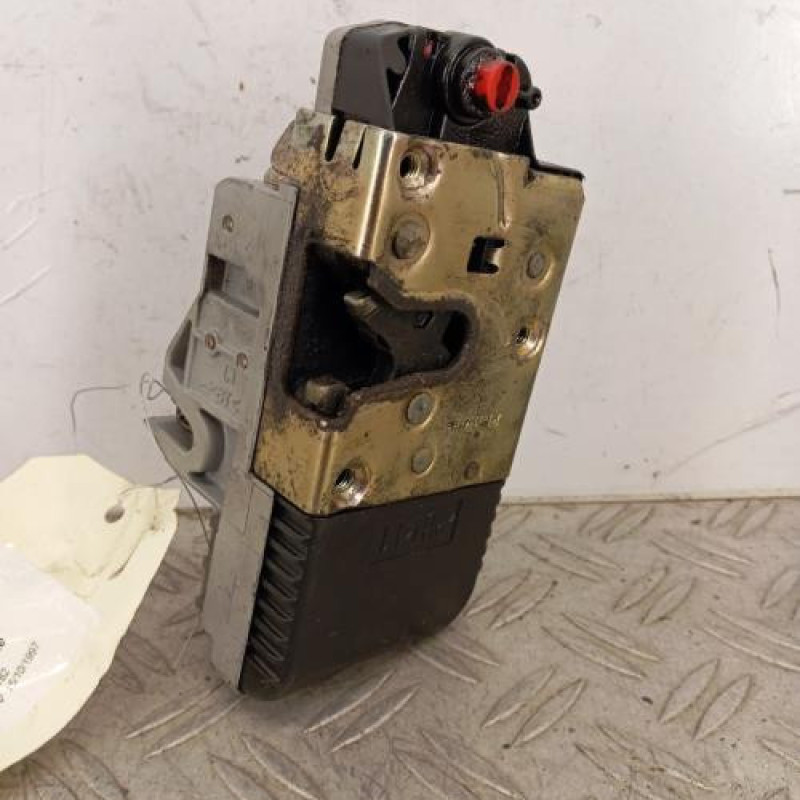 Serrure arriere gauche PEUGEOT 306